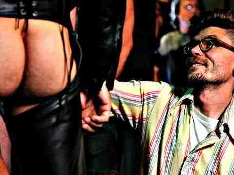 Interior. Leather Bar. - trailer